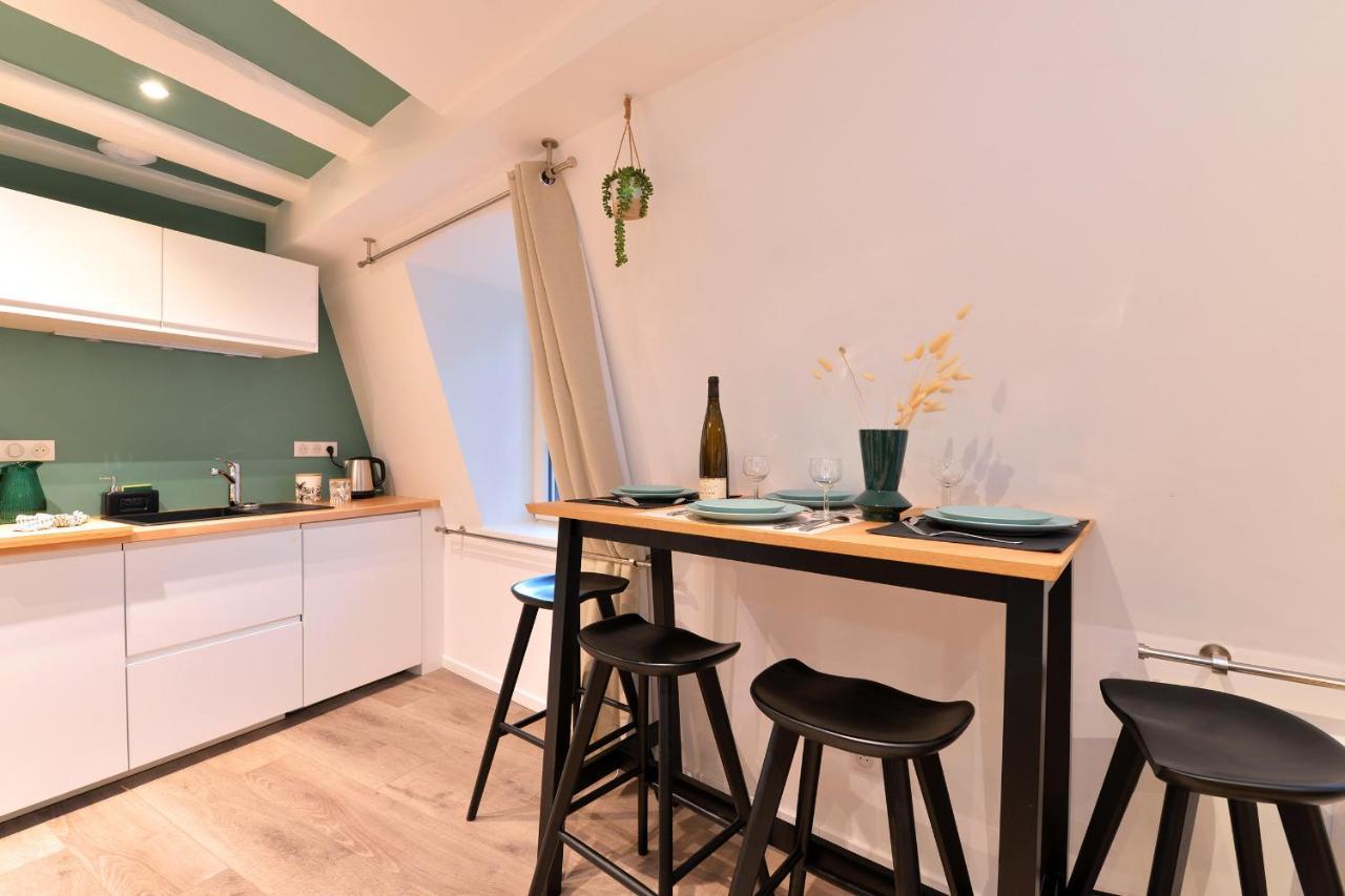 Suite Le Splendide Du Centre Historique Avec Climatisation Colmar Bagian luar foto